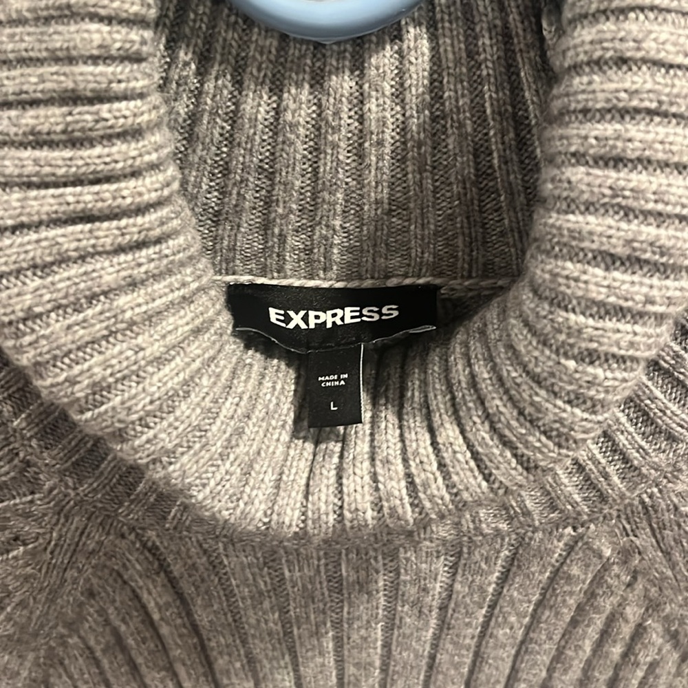Never Worn Express Gray Sweater - image 2